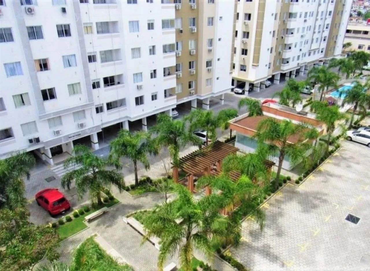 Apartamento em Fazenda Santo Antônio, São José