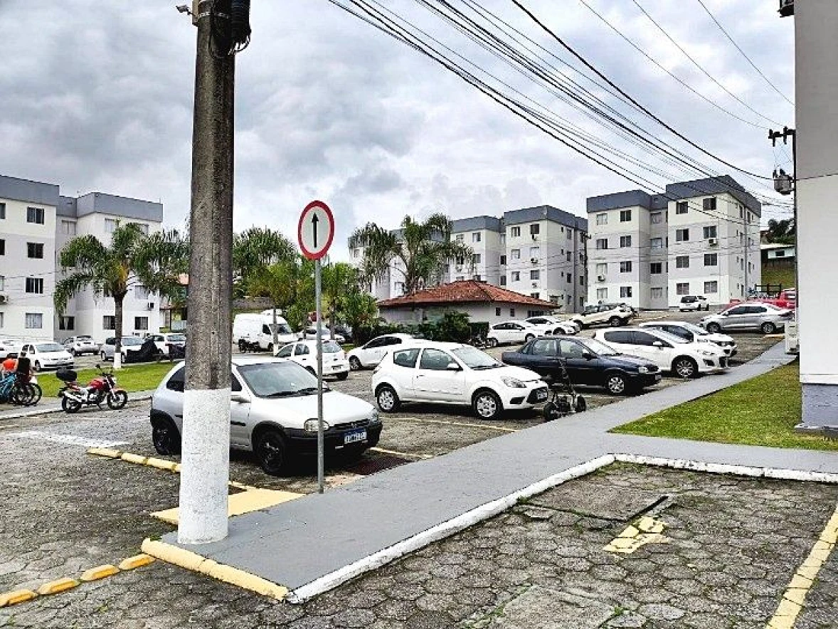 Apartamento com 2 Dormitórios - Jardim Janaína - Biguaçu/SC
