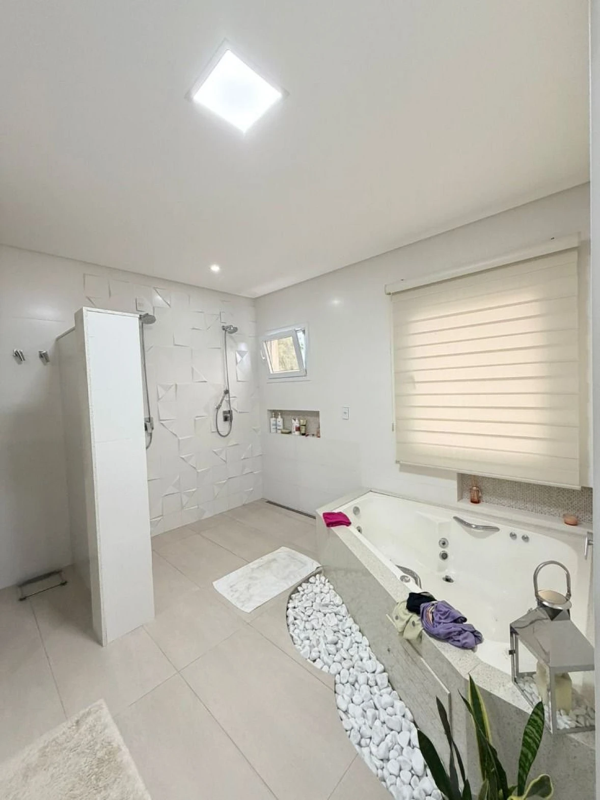 Casa Alto Padrão, 2 Pavimentos, 4 Dormitórios, 3 Suítes, Condomínio Quinta dos Guimarães - Foto 44