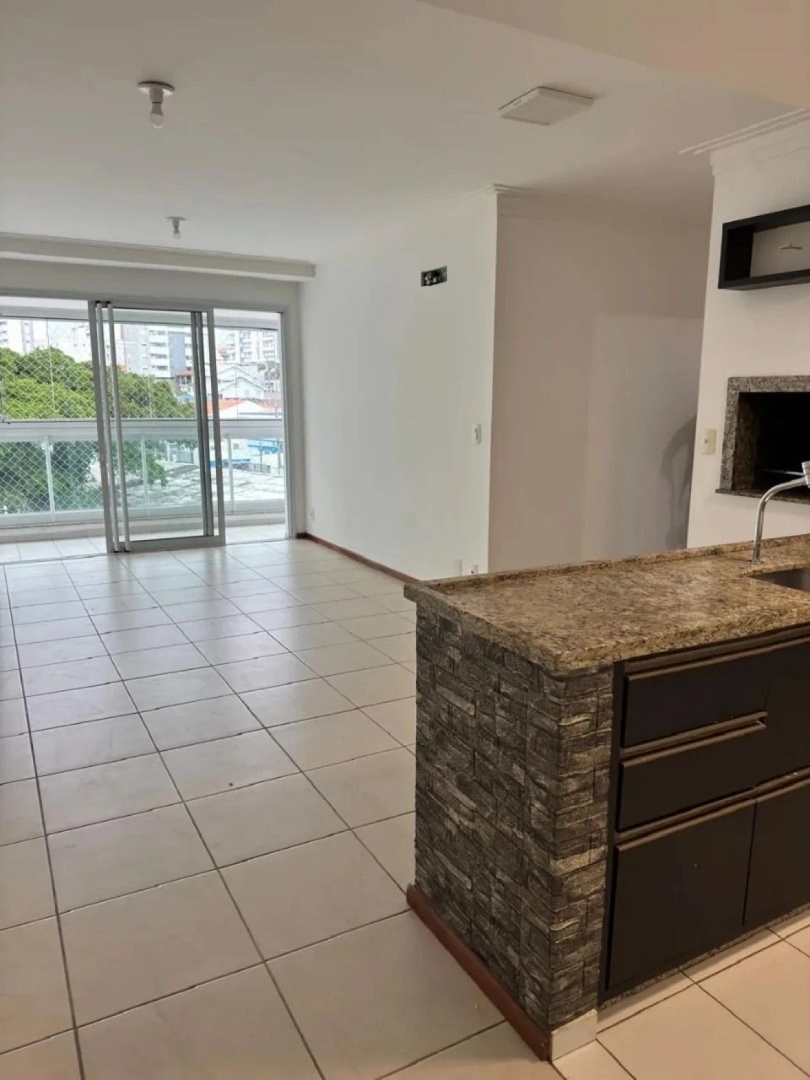 Apartamento em Barreiros, São José