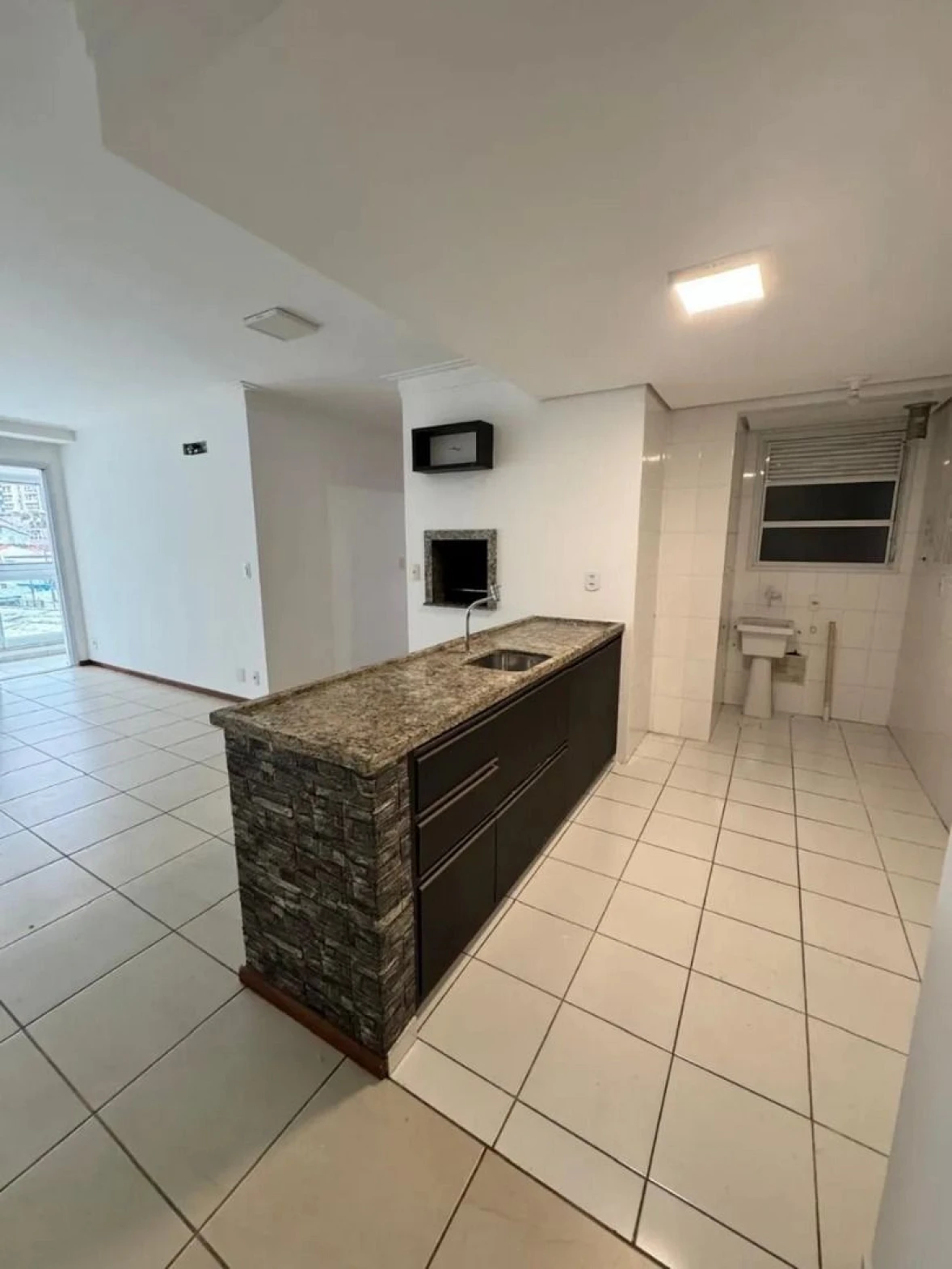 Apartamento em Barreiros, São José