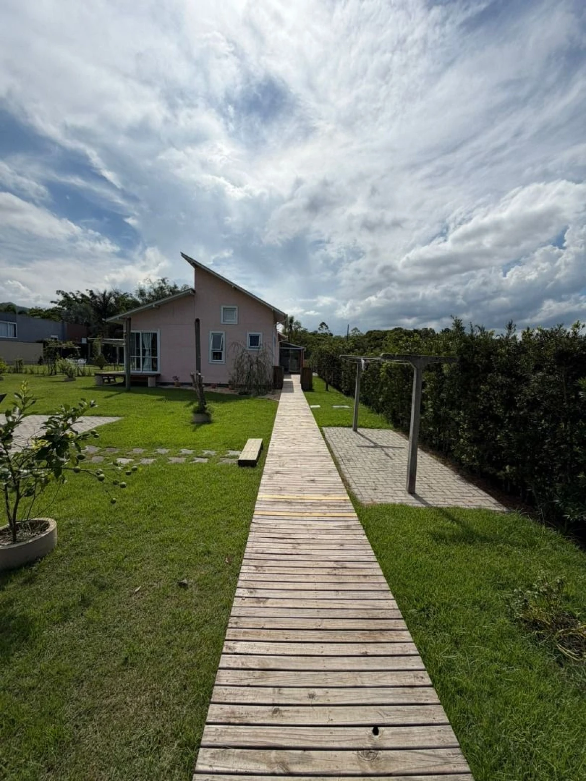 Casa 3 Dormitórios, 2 Suítes, Terreno 2.000 m² - Condomínio Quinta dos Guimarães - Foto 37