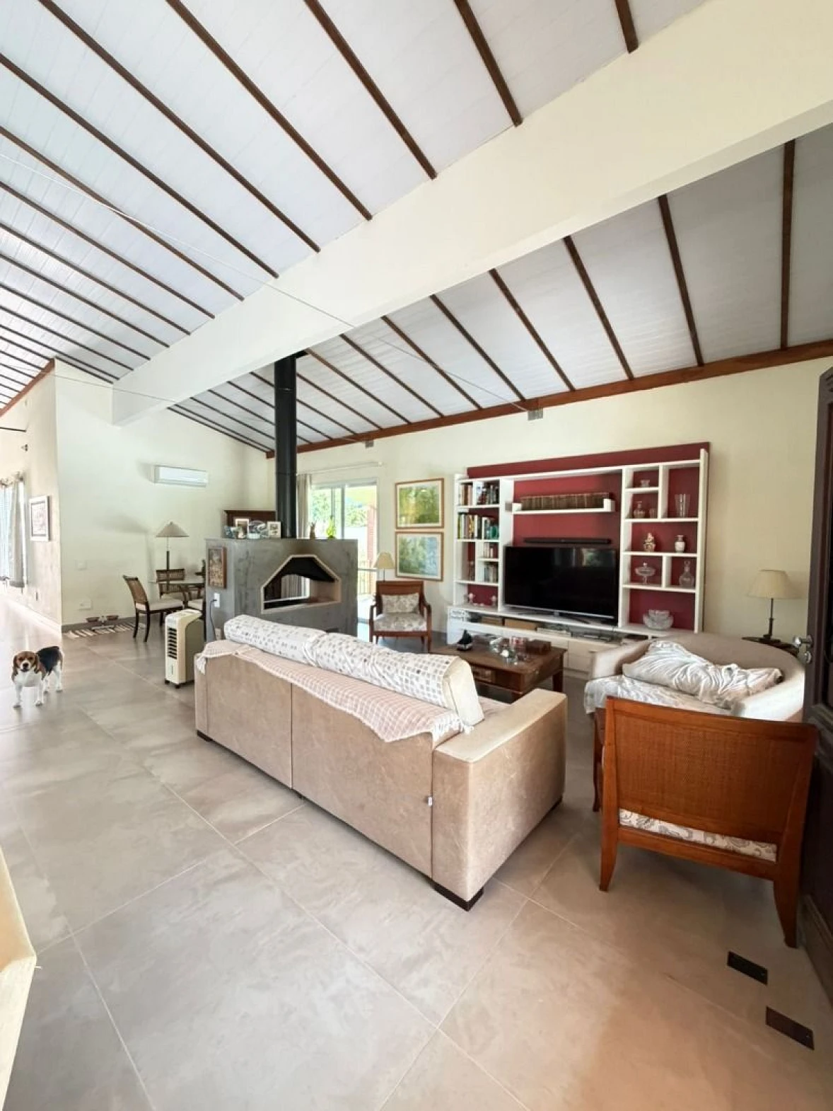 Casa 3 Dormitórios, 2 Suítes, Terreno 2.000 m² - Condomínio Quinta dos Guimarães - Foto 9