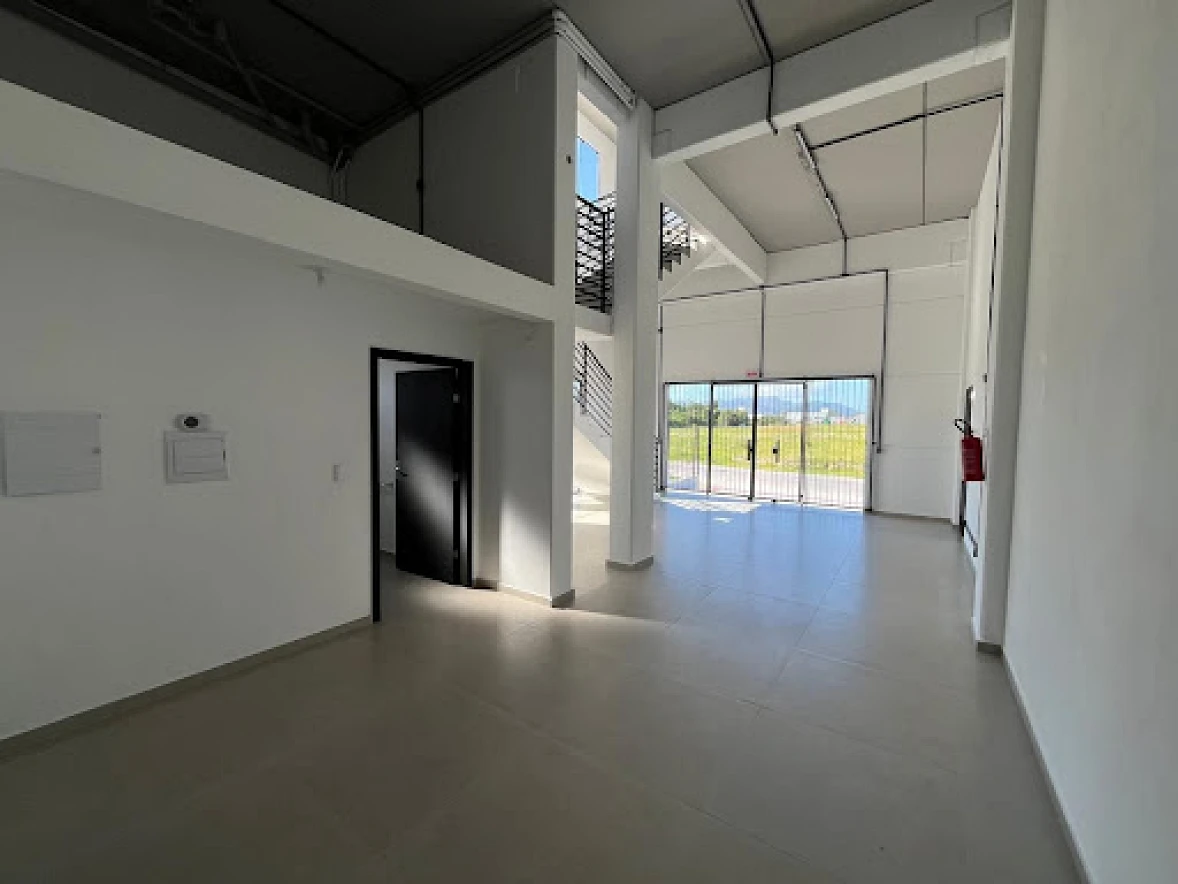 Galpão/depósito em Sertão do Maruim, São José