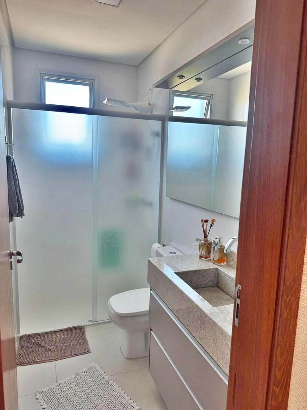 Apto 2 Quartos, 1 Suíte, 2 Vagas - Villa Becker - Foto 15