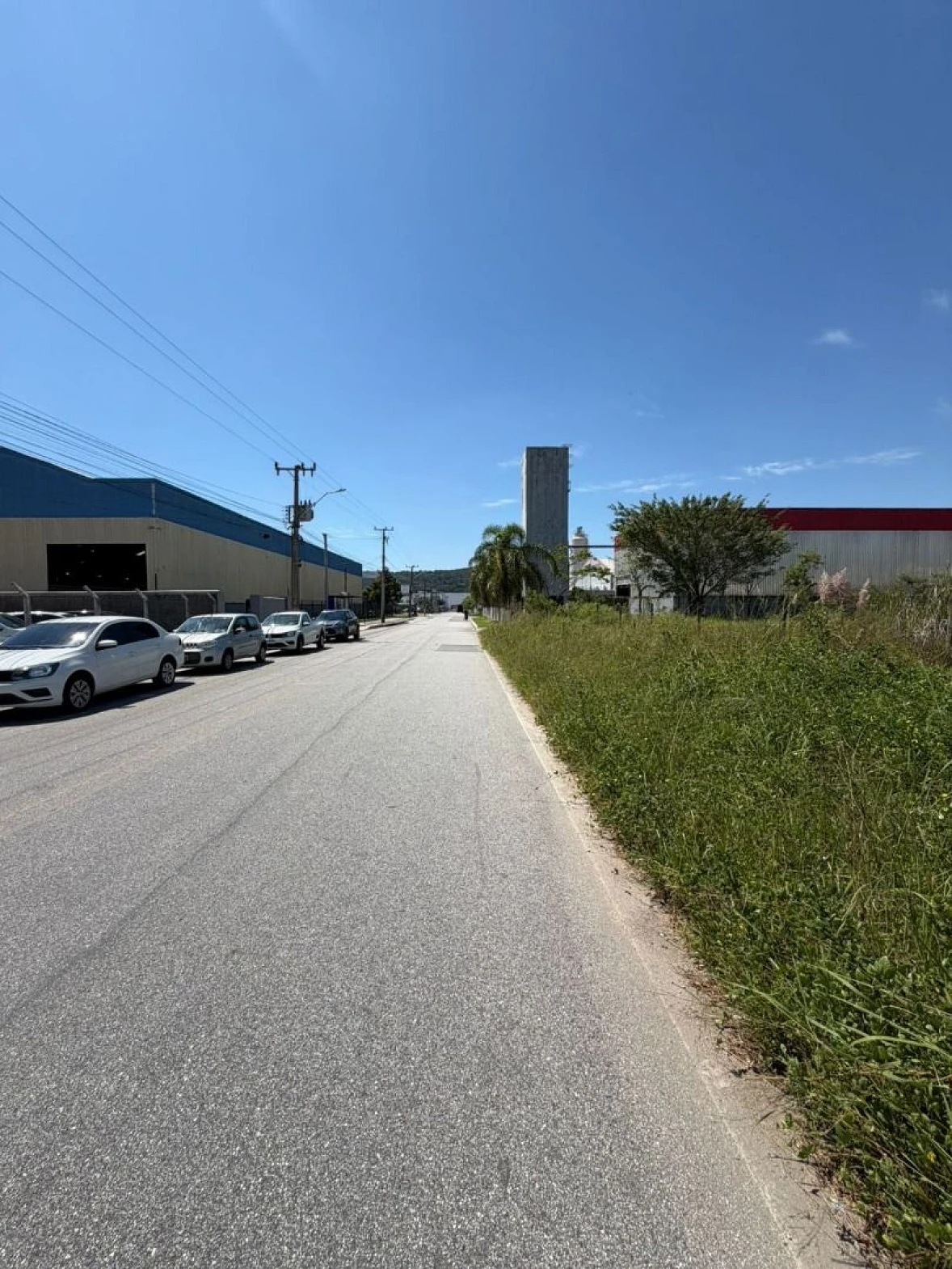 Terreno em Distrito Industrial, São José