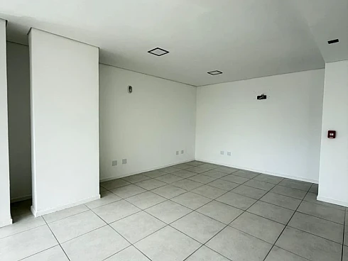 2 Lojas Térreas, Disponíveis para Venda, uma ao Lado da Outra, com Vitrine, de Frente para Avenida, Bairro Pagani, Palhoça/SC - Foto 11