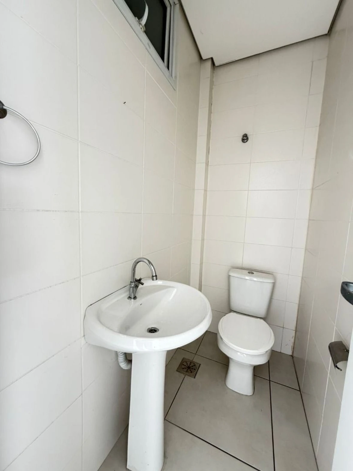 Loja Comercial Térrea, Disponível para Venda, com Vitrine para Rua, no Bairro Pagani, Palhoça/SC - Foto 13