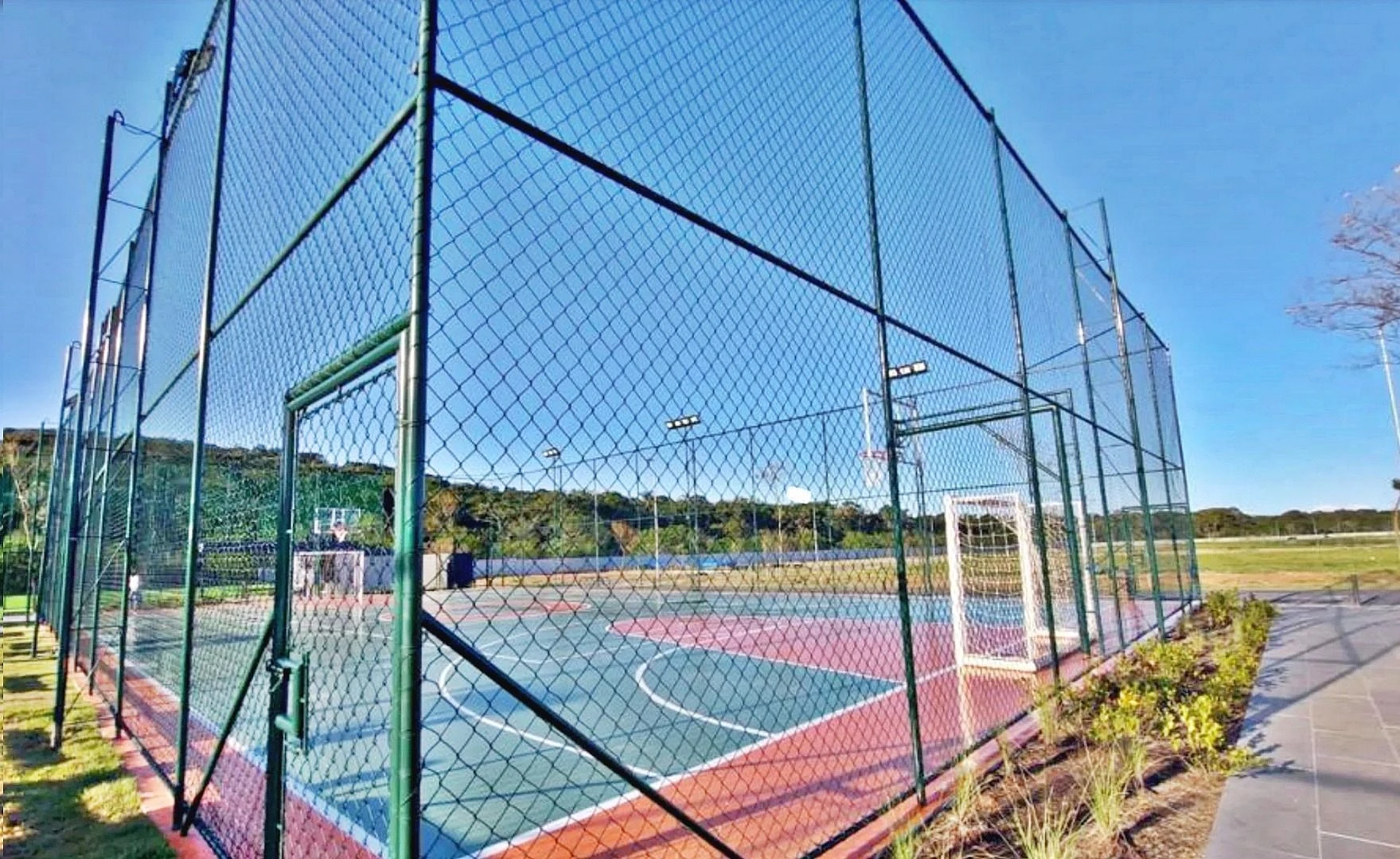 Casa  Alto Padrão com 4 Quartos, 2 Suítes, 2 Vagas - Pedra Branca - Foto 25