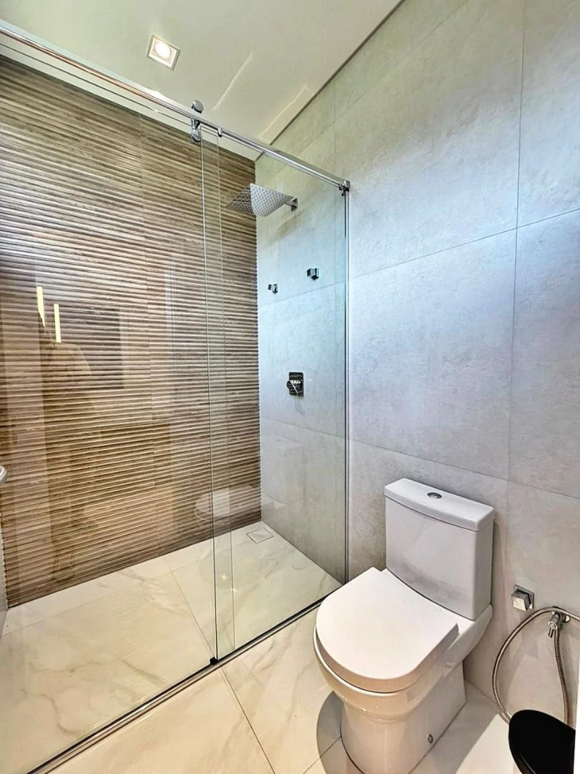 Casa para Venda no Condomínio Residencial Quinta dos Guimarães, Alto Padrão, 4 Dormitórios, 3 Suítes, Piscina, Espaço Gourmet - Foto 25