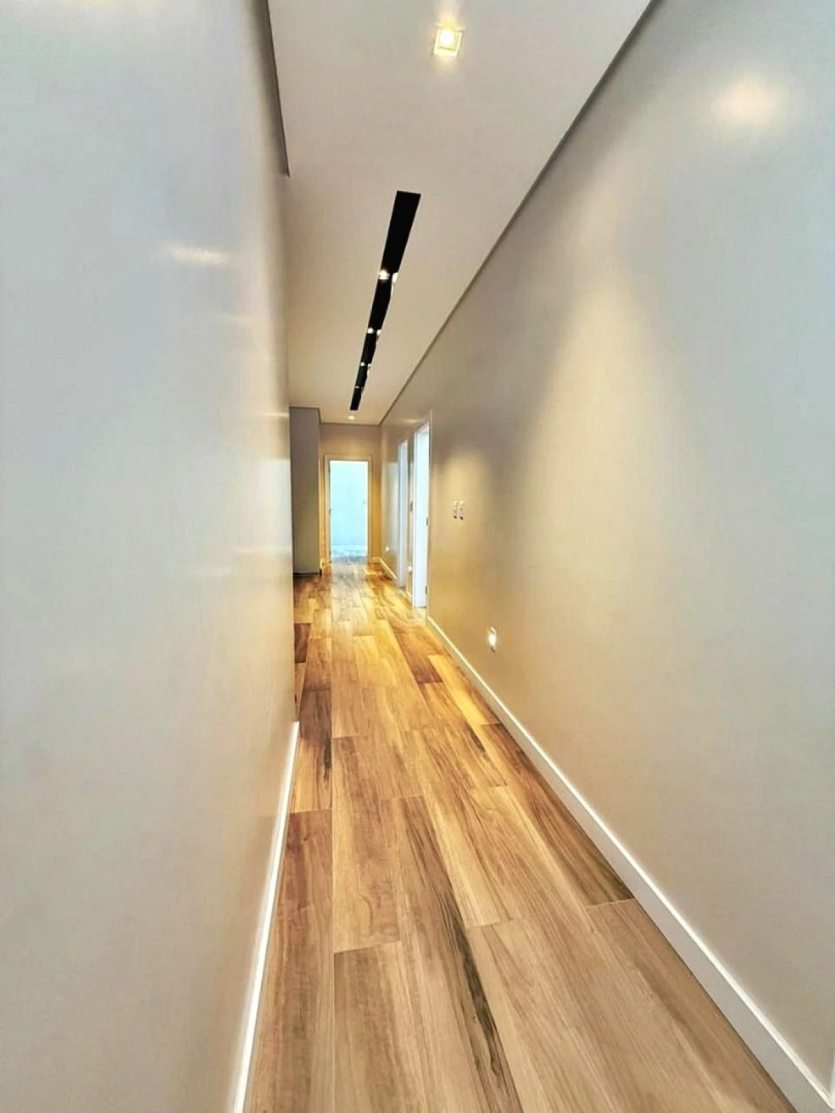 Casa para Venda no Condomínio Residencial Quinta dos Guimarães, Alto Padrão, 4 Dormitórios, 3 Suítes, Piscina, Espaço Gourmet - Foto 26