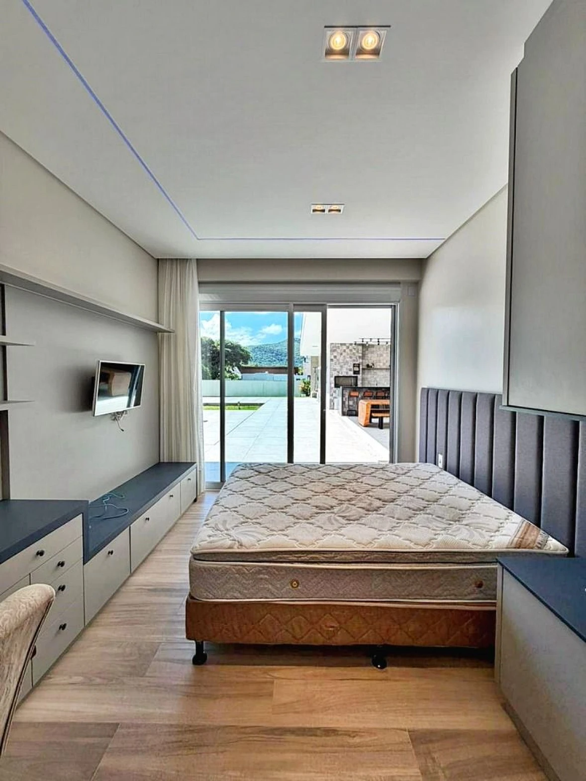 Casa para Venda no Condomínio Residencial Quinta dos Guimarães, Alto Padrão, 4 Dormitórios, 3 Suítes, Piscina, Espaço Gourmet - Foto 30