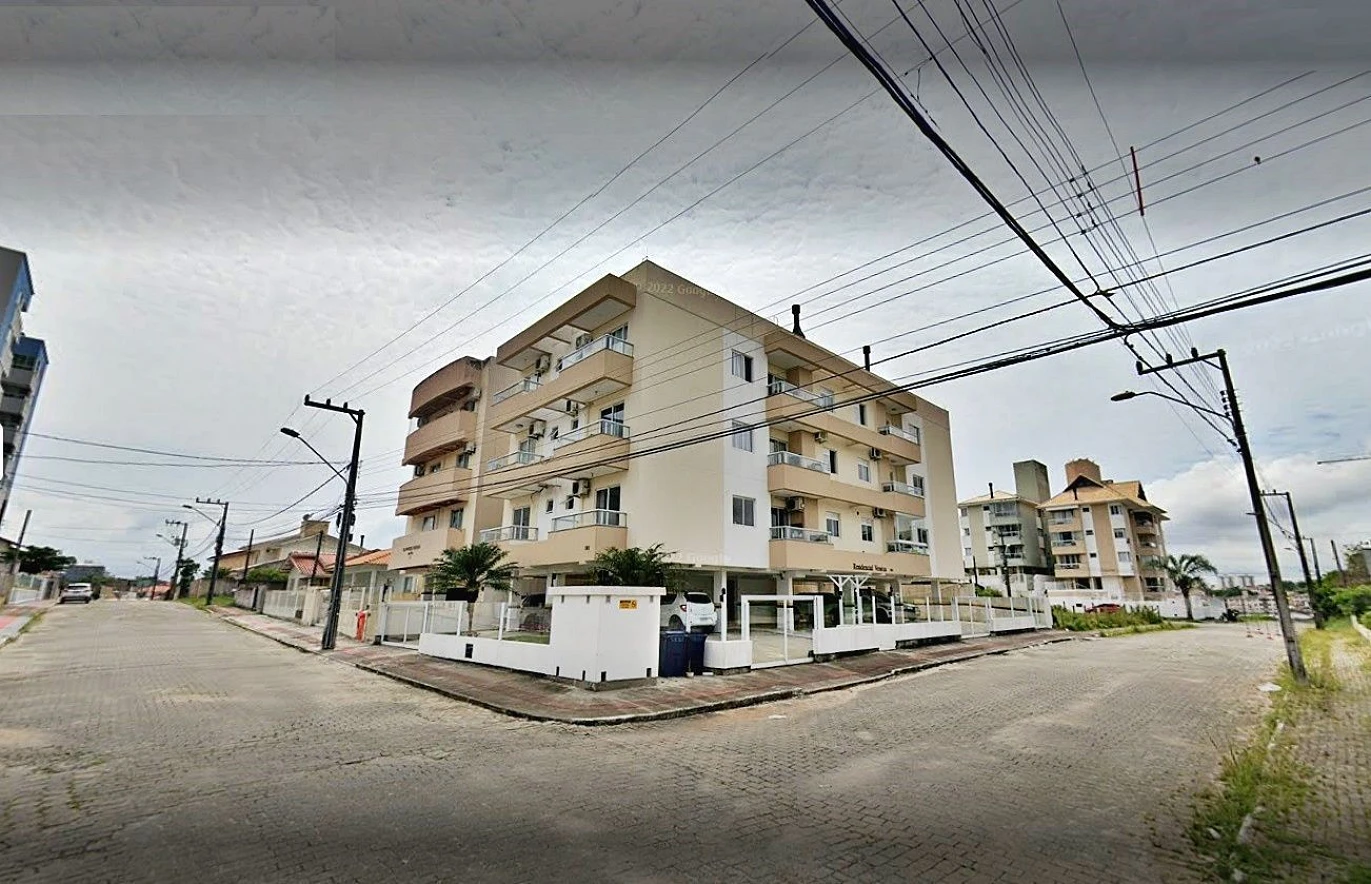 Apto 2  Quartos,  2 Sacadas, 1 Vaga - Areias - Santa Catarina