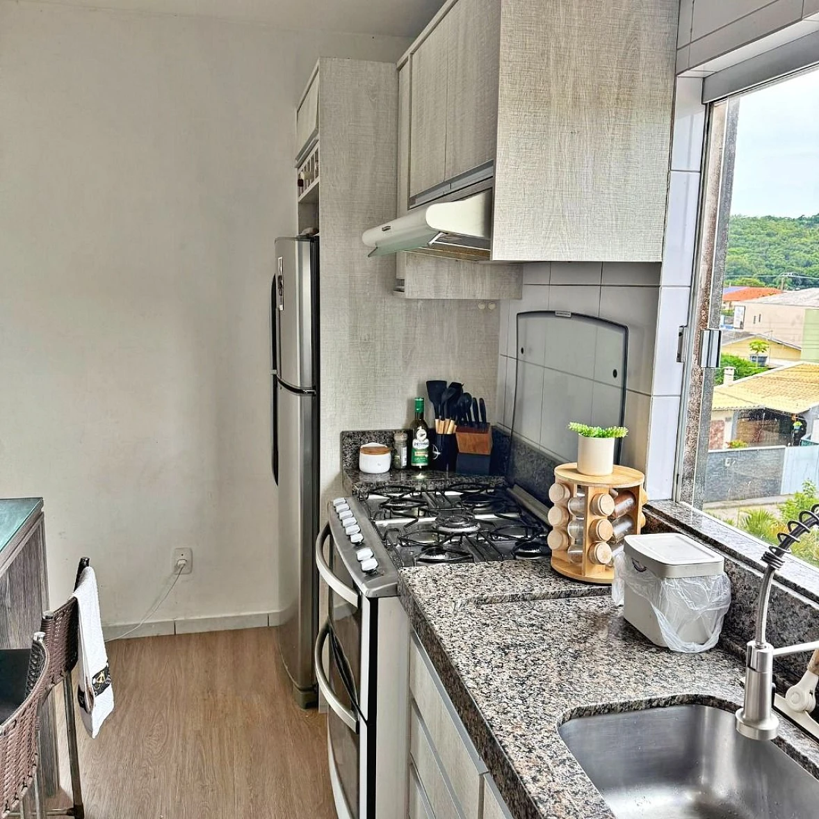 Apto 2 Quartos, Sacada, 1 Vaga - Bela Vista - Foto 6