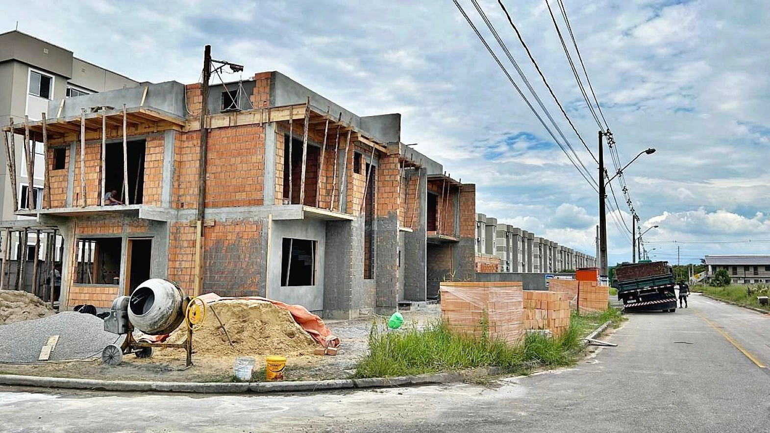 Sobrado geminado em Sertão do Maruim, São José