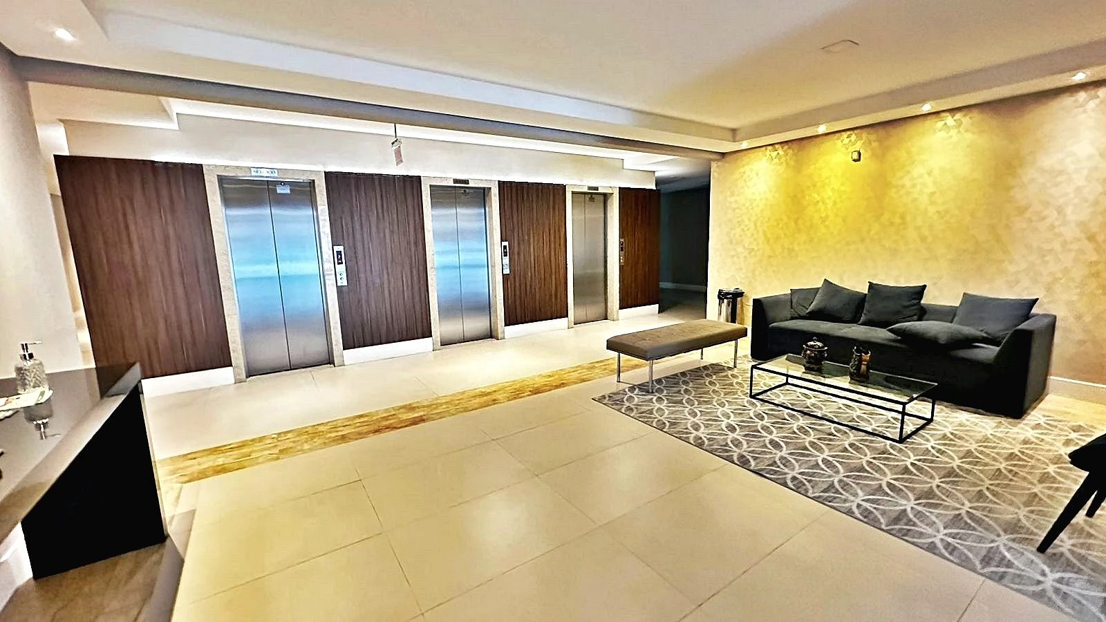 Apartamento em Barreiros, São José