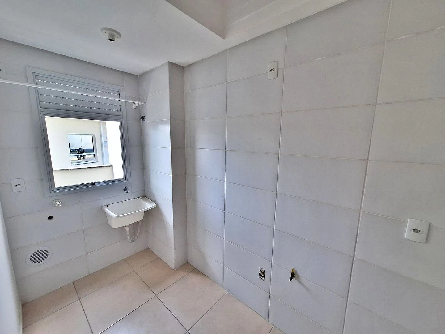Apto 2 Quartos, Sacada, 1 Vaga, Lazer - São Sebastião - Foto 6