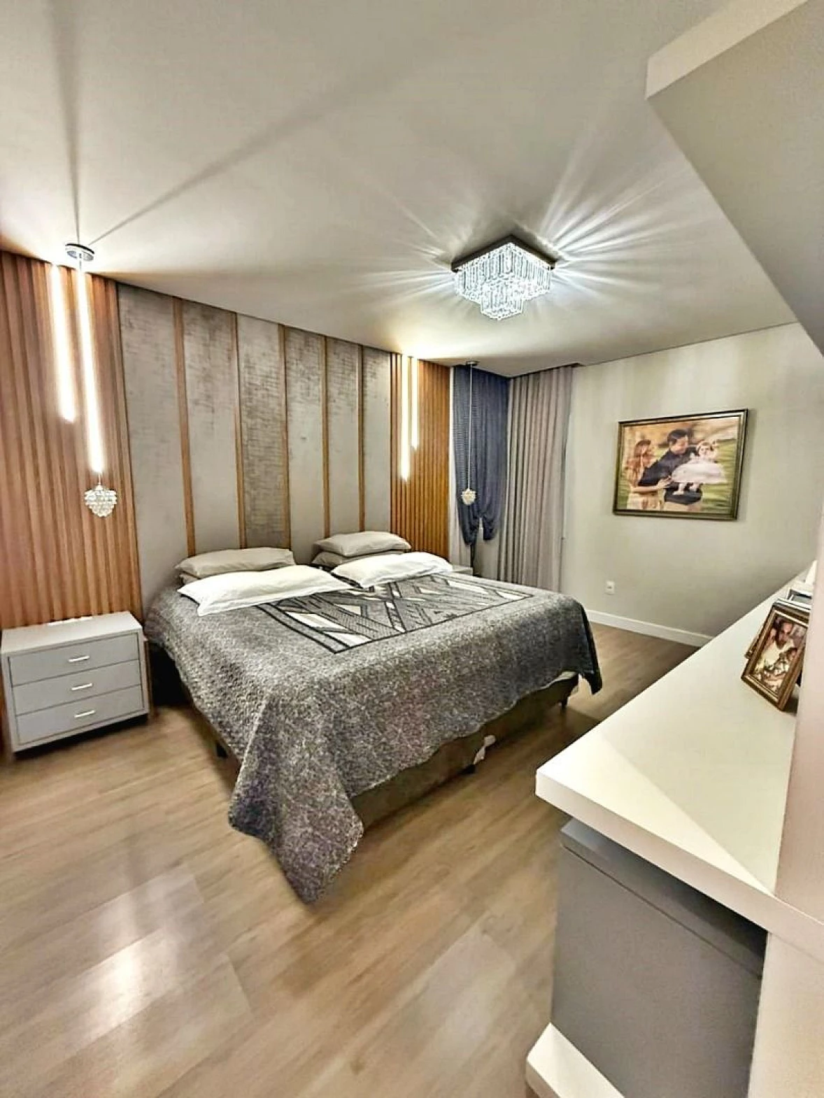 Casa de Alto Padrão Disponível Venda, Condomínio Residencial Quinta dos Guimarães, 3 Suítes, Amplo Espaço de Terreno, Jardim e Etc; - Foto 15