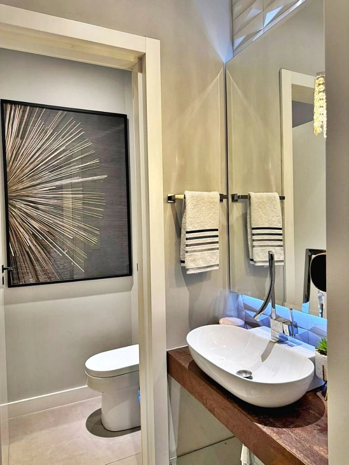 Casa de Alto Padrão Disponível Venda, Condomínio Residencial Quinta dos Guimarães, 3 Suítes, Amplo Espaço de Terreno, Jardim e Etc; - Foto 31