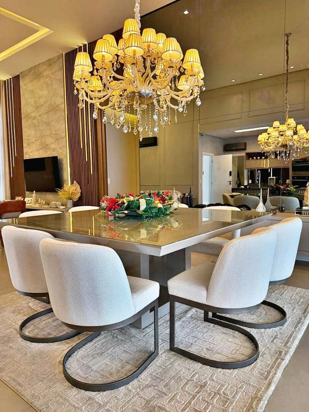 Casa de Alto Padrão Disponível Venda, Condomínio Residencial Quinta dos Guimarães, 3 Suítes, Amplo Espaço de Terreno, Jardim e Etc; - Foto 8