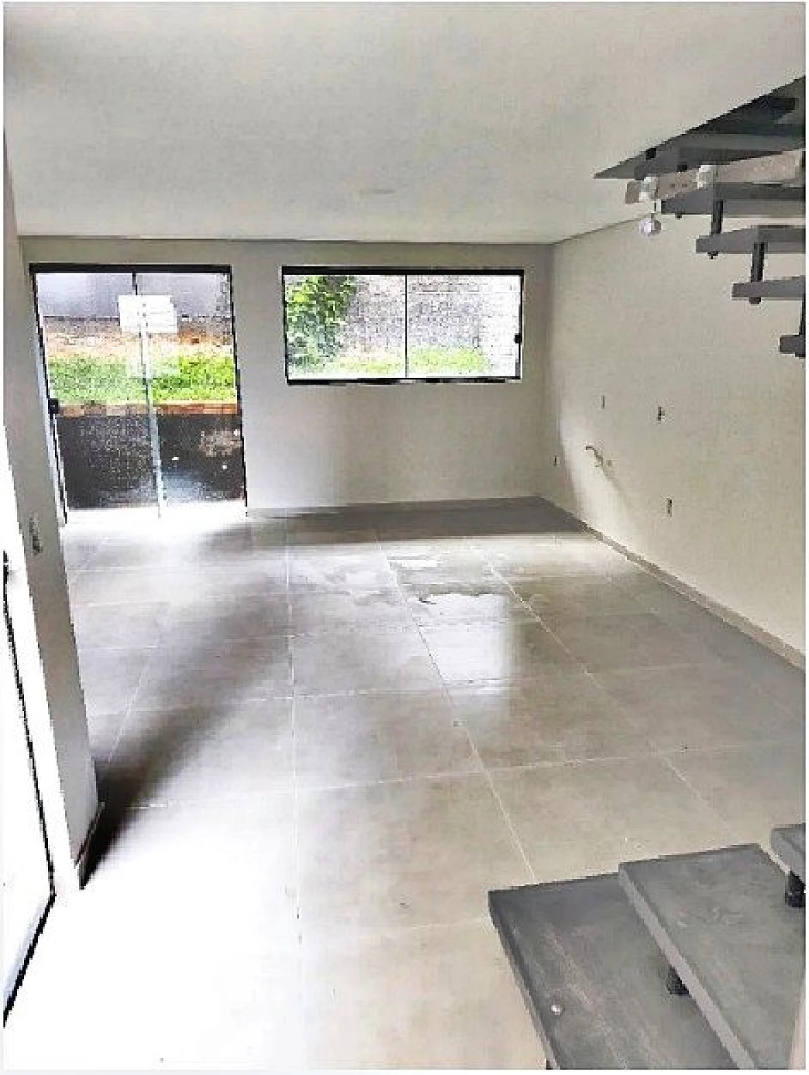 Sobrado geminado em Serraria, São José