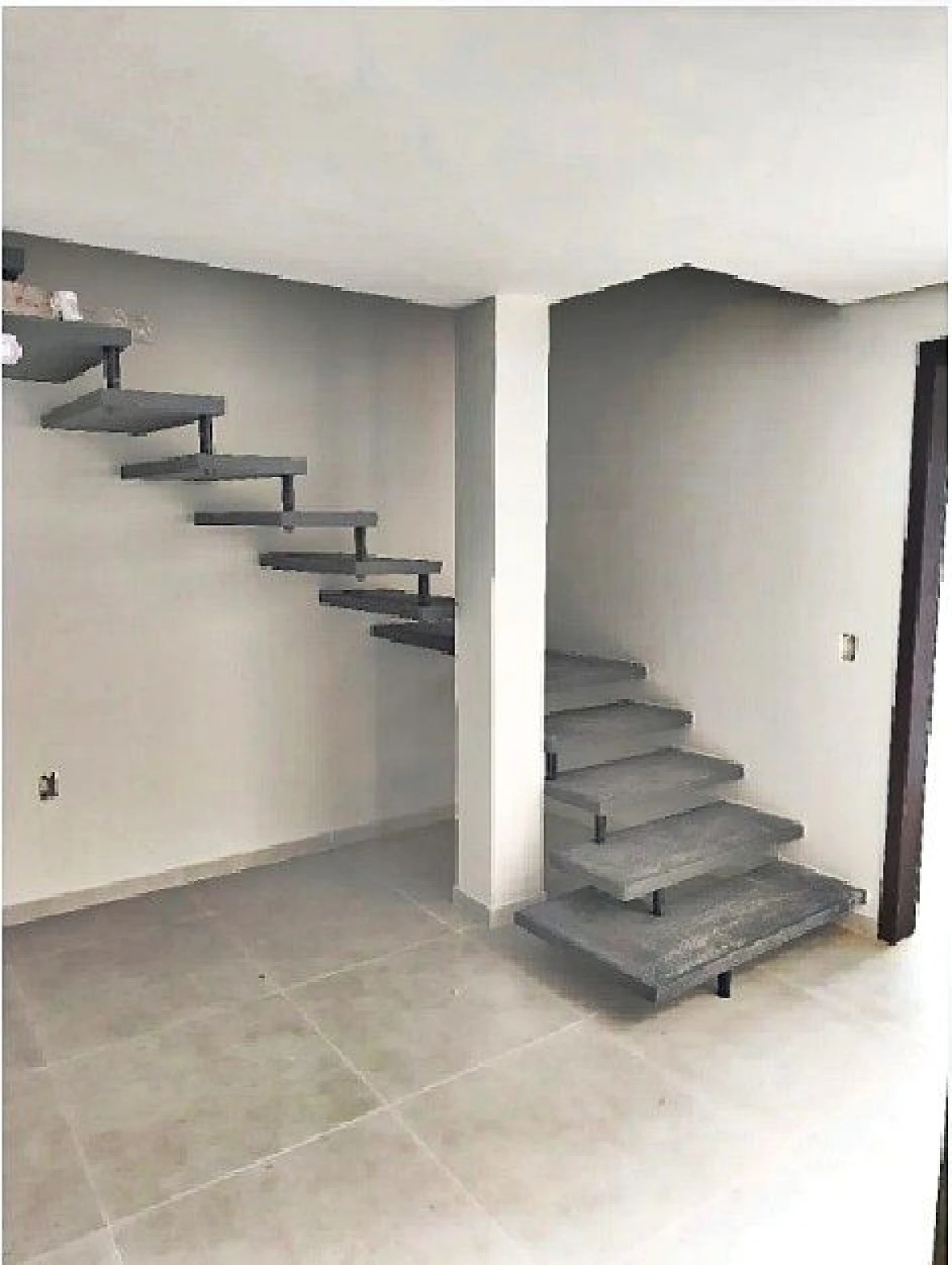 Sobrado geminado em Serraria, São José