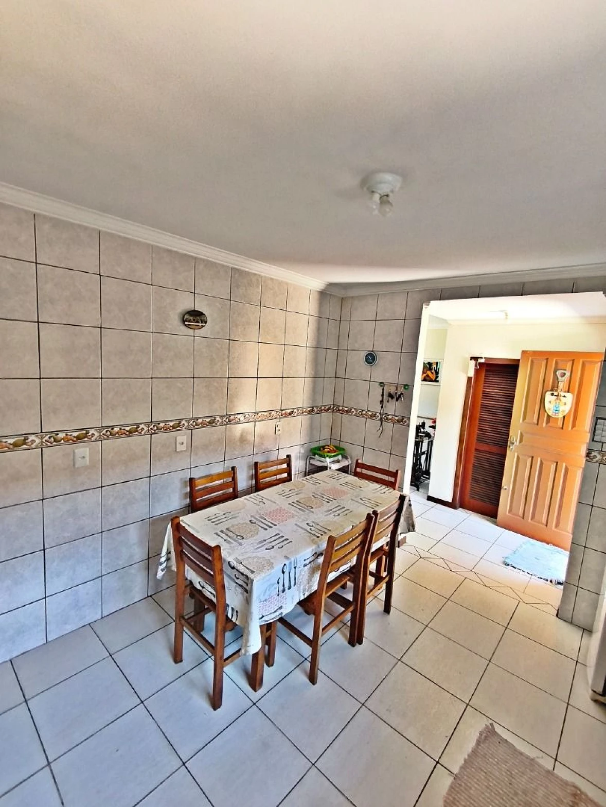 Casa 4 Quartos, 1 Suíte, 5 Vagas - Forquilhinhas - Foto 13