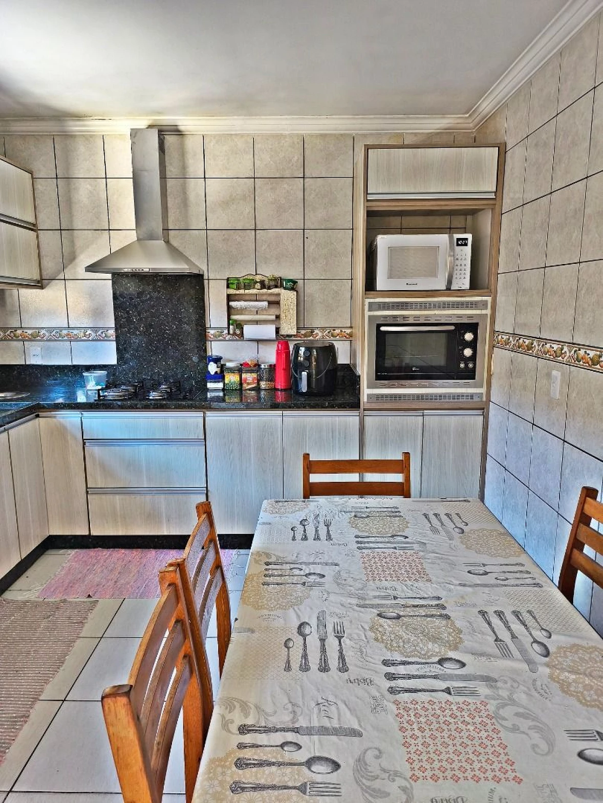 Casa 4 Quartos, 1 Suíte, 5 Vagas - Forquilhinhas - Foto 14