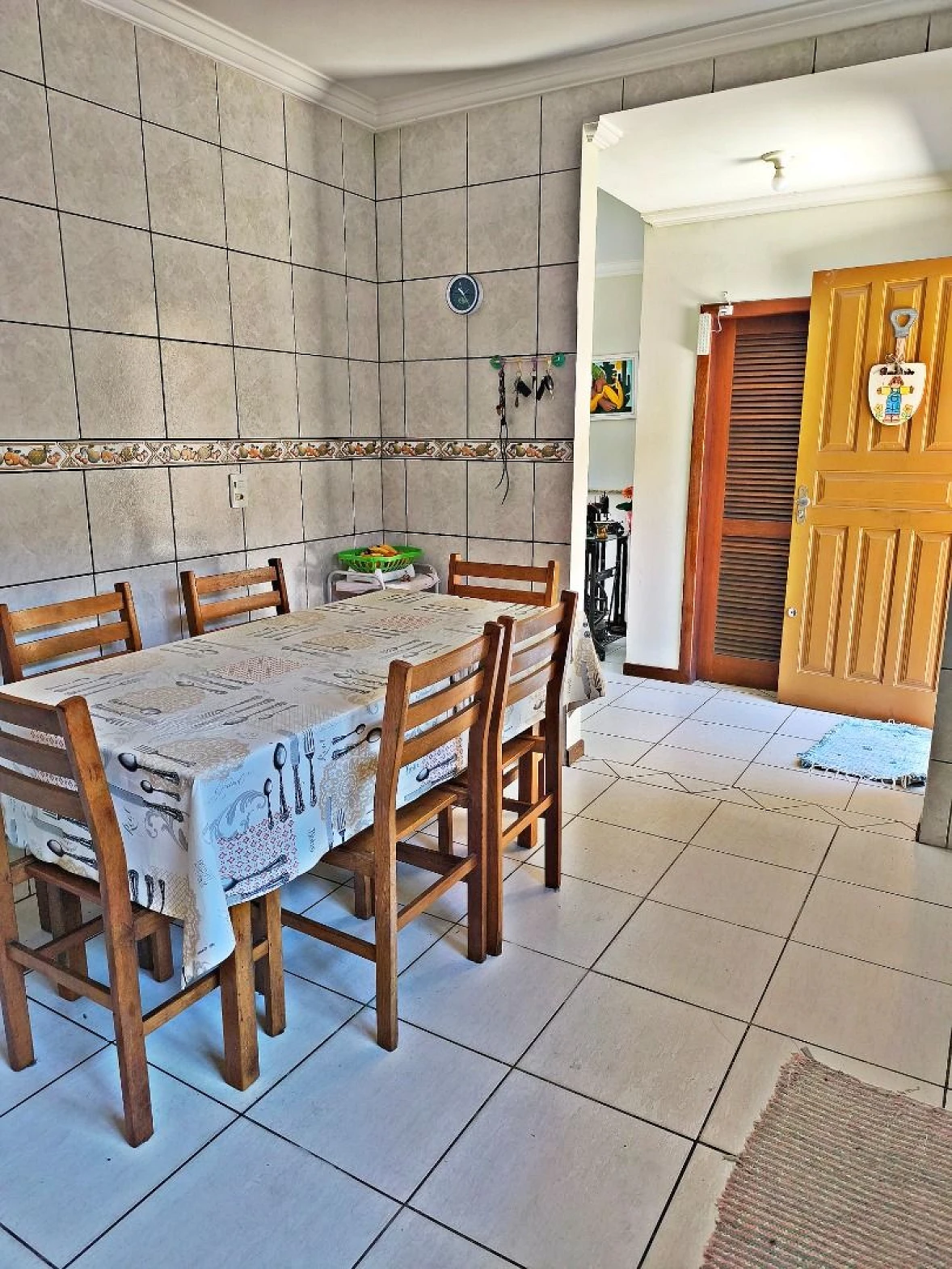 Casa 4 Quartos, 1 Suíte, 5 Vagas - Forquilhinhas - Foto 16