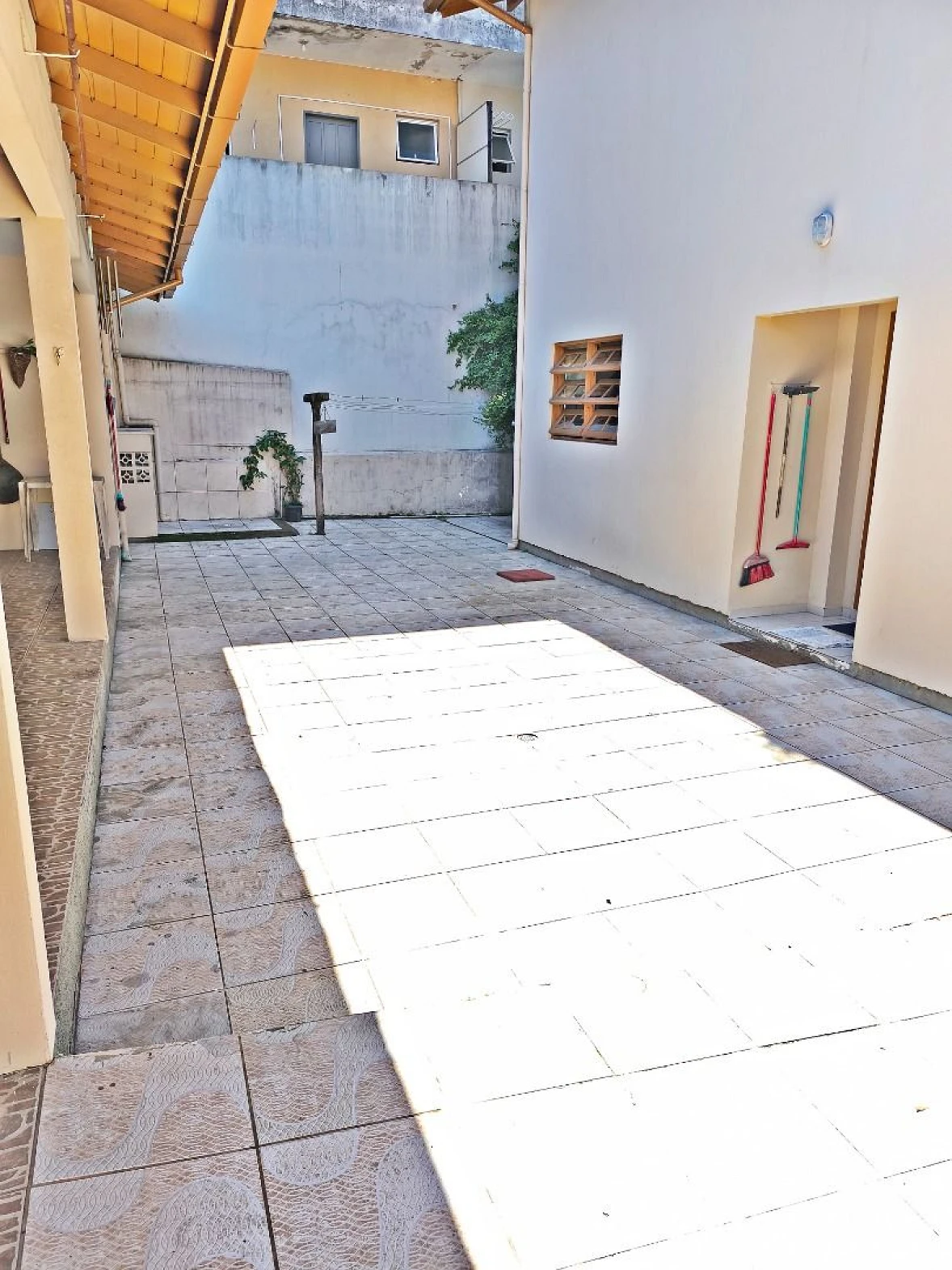 Casa 4 Quartos, 1 Suíte, 5 Vagas - Forquilhinhas - Foto 9