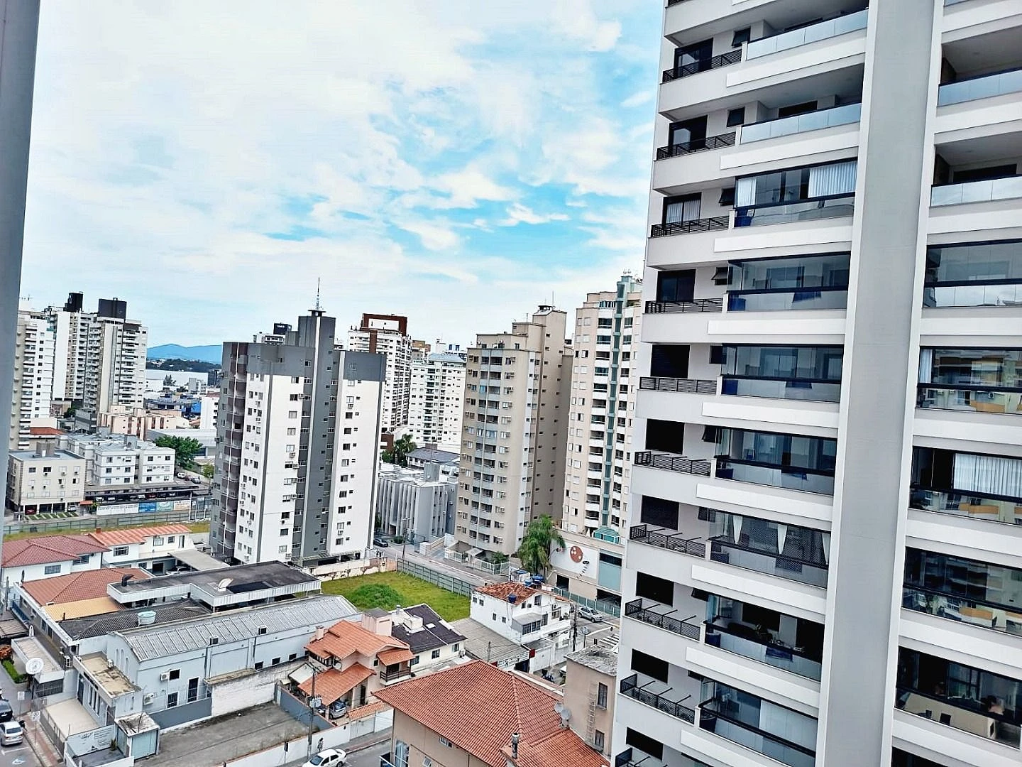 Apartamento com 2 Dormitórios à Venda, 87 m² - Campinas - São José/SC - Foto 12