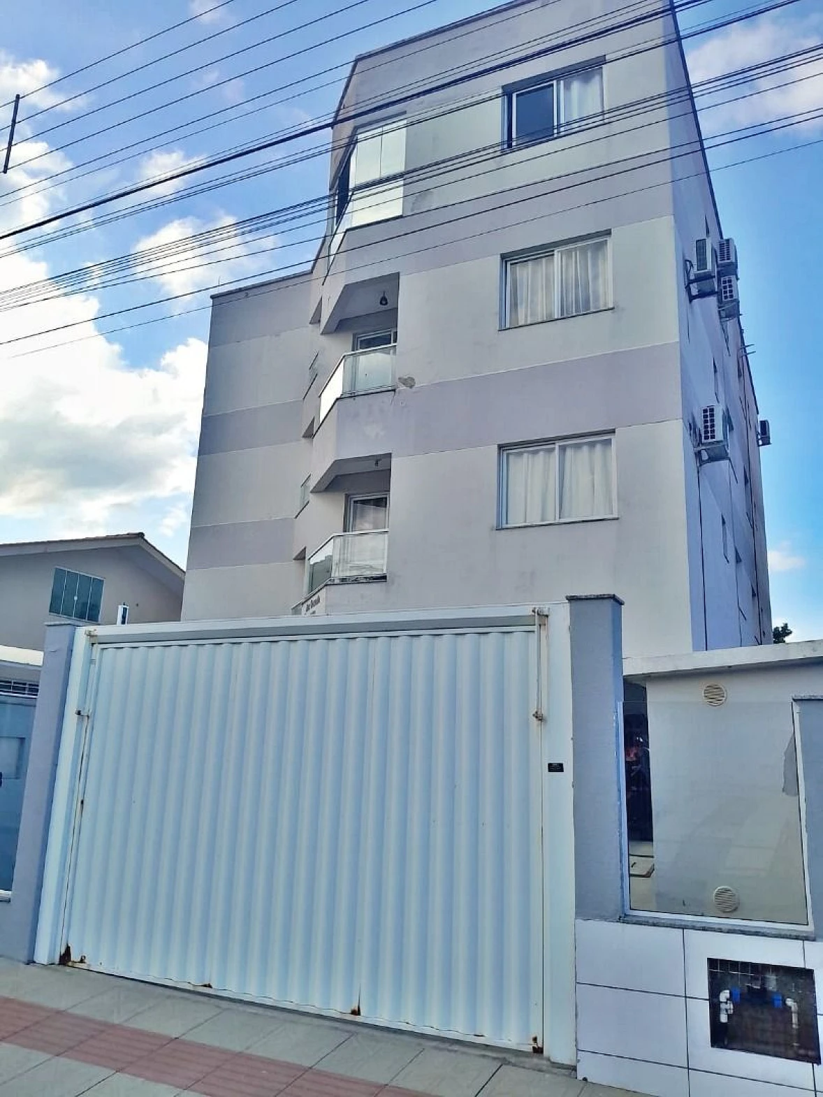 Apto 2 Quartos, Sacada, 1 Vaga - Centro - Foto 8