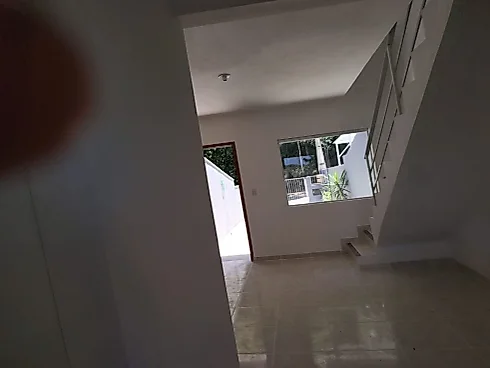 Sobrado geminado em Potecas, São José