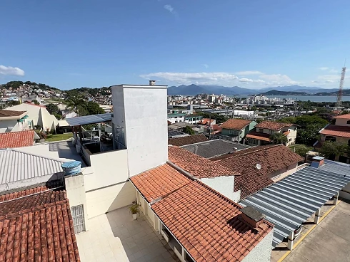 Apartamento em Capoeiras, Florianópolis
