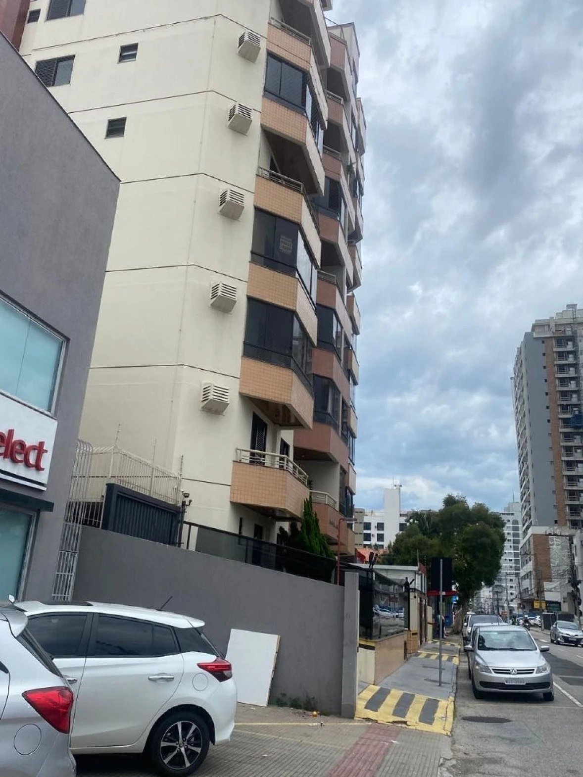 Apartamento em Kobrasol, São José