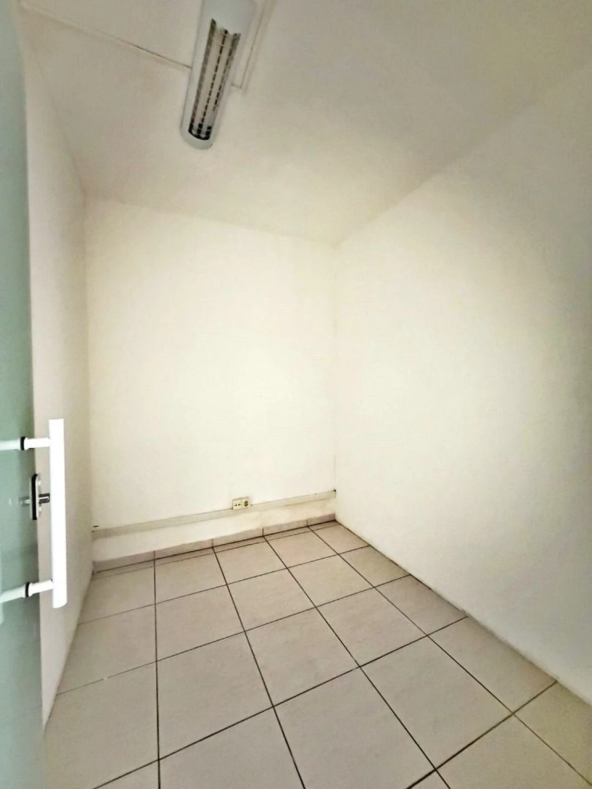 Loja Térrea Comercial - 65m², Kobrasol - Foto 15