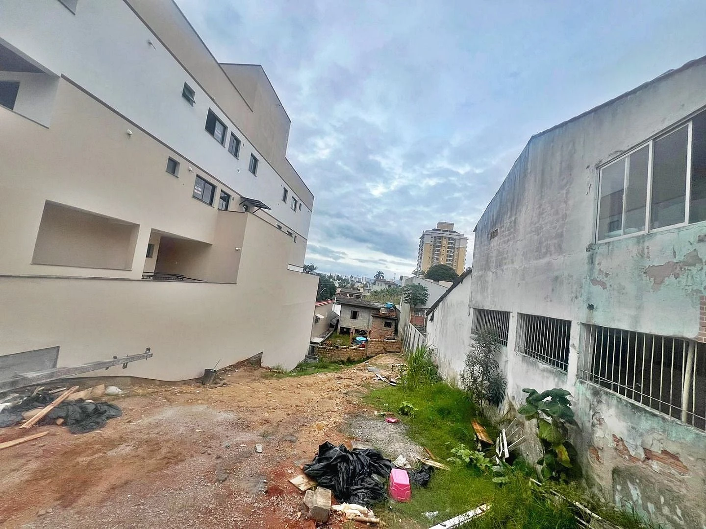 Terreno 360m² , Escritura - Barreiros - Foto 7