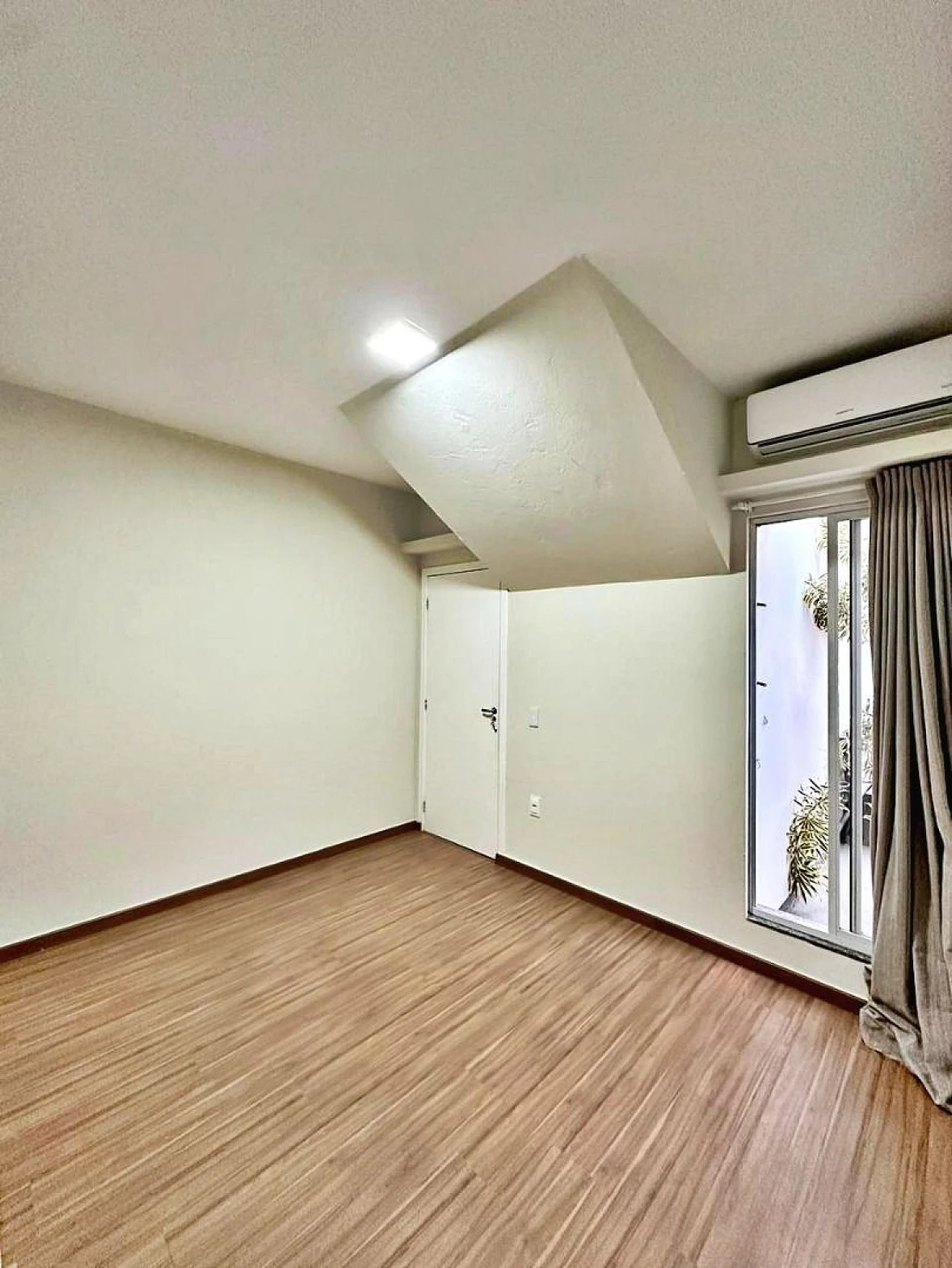 Apartamento em Forquilhas, São José