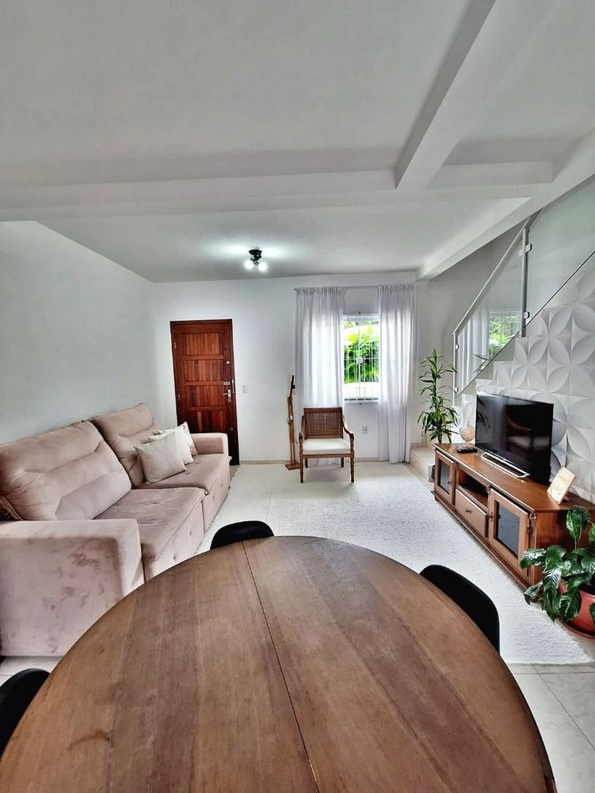 Sobrado geminado em Forquilhas, São José