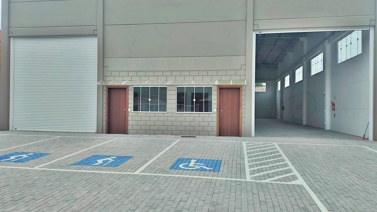 Galpão/depósito em Rio Caveiras, Biguaçu