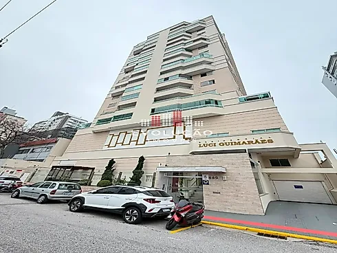 Apartamento em Kobrasol, São José