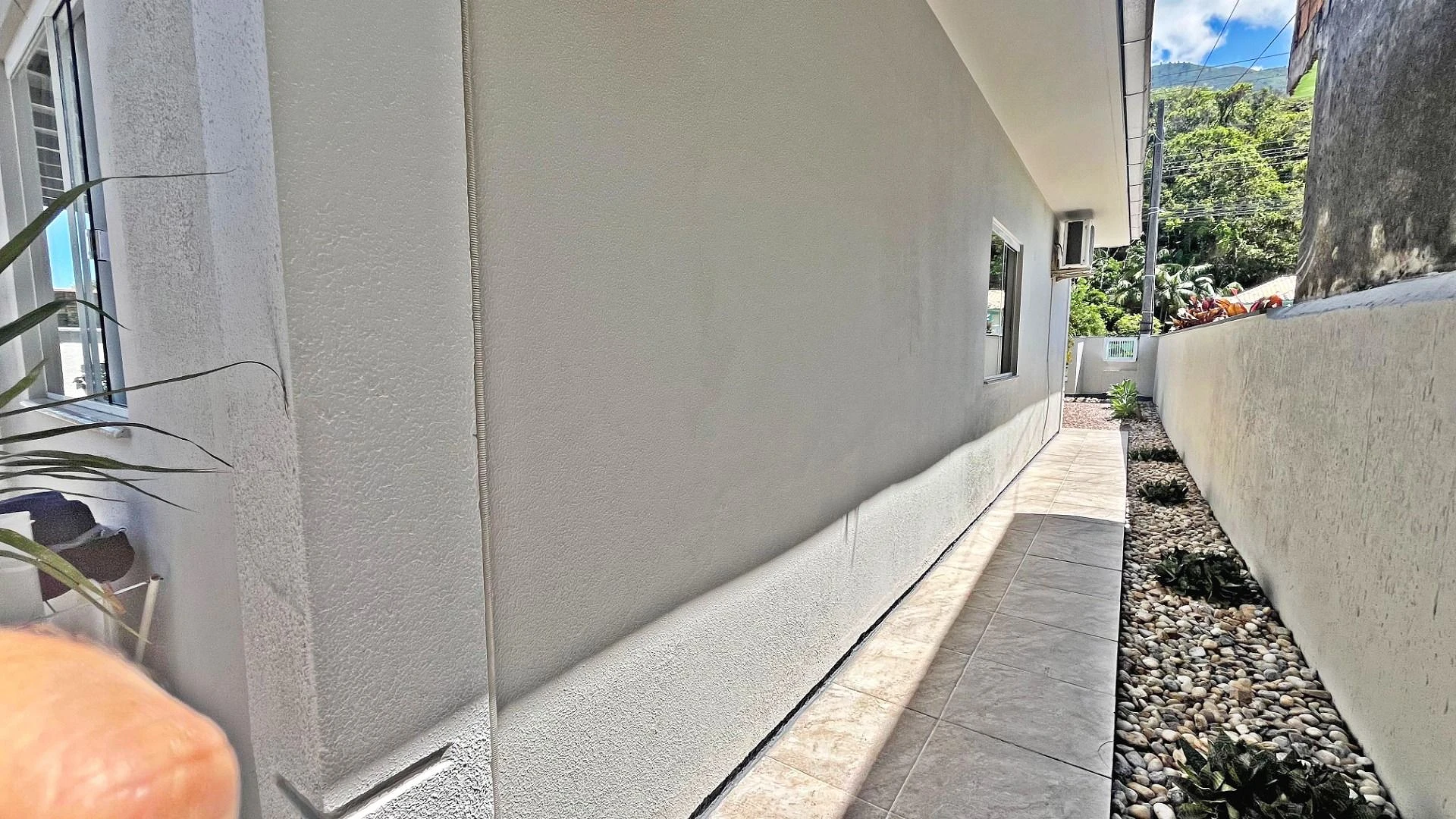 Casa com Sala Comercial, 3 Quartos, 10 Vagas - Furadinho - Foto 23