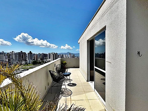 Cobertura em Roçado, São José