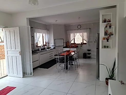 Casa 2 Pisos com Piscina 5 Quartos 1 Suíte Master 1 Suíte - Foto 10