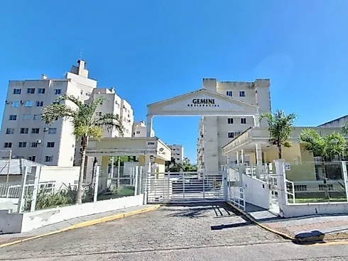 Apartamento em Ponta de Baixo, São José