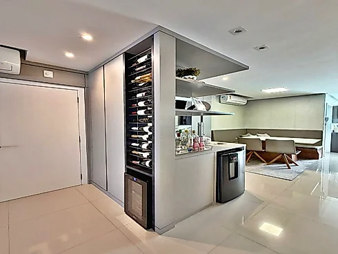 Amplo Apartamento Disponível para Venda, 4 Suítes, Totalmente Mobiliado e Decorado, no Kplatz Residence, Bairro Campinas, São José/SC - Foto 12