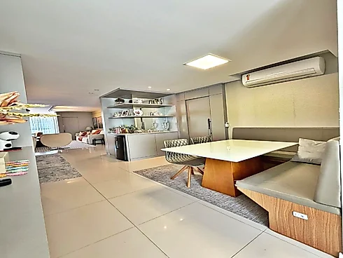Amplo Apartamento Disponível para Venda, 4 Suítes, Totalmente Mobiliado e Decorado, no Kplatz Residence, Bairro Campinas, São José/SC - Foto 15