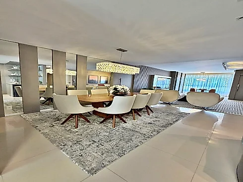 Amplo Apartamento Disponível para Venda, 4 Suítes, Totalmente Mobiliado e Decorado, no Kplatz Residence, Bairro Campinas, São José/SC - Foto 7