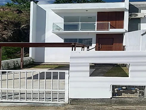 Sobrado geminado em Bela Vista, Palhoça