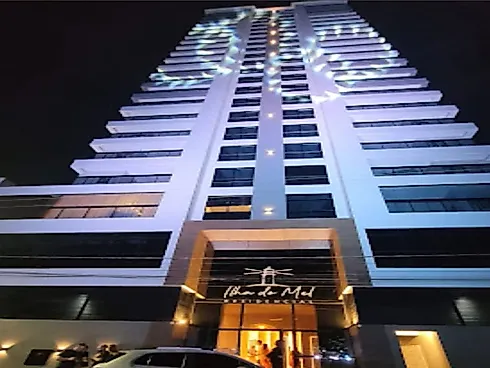 Apartamento em Beira Mar Meia Praia, Itapema